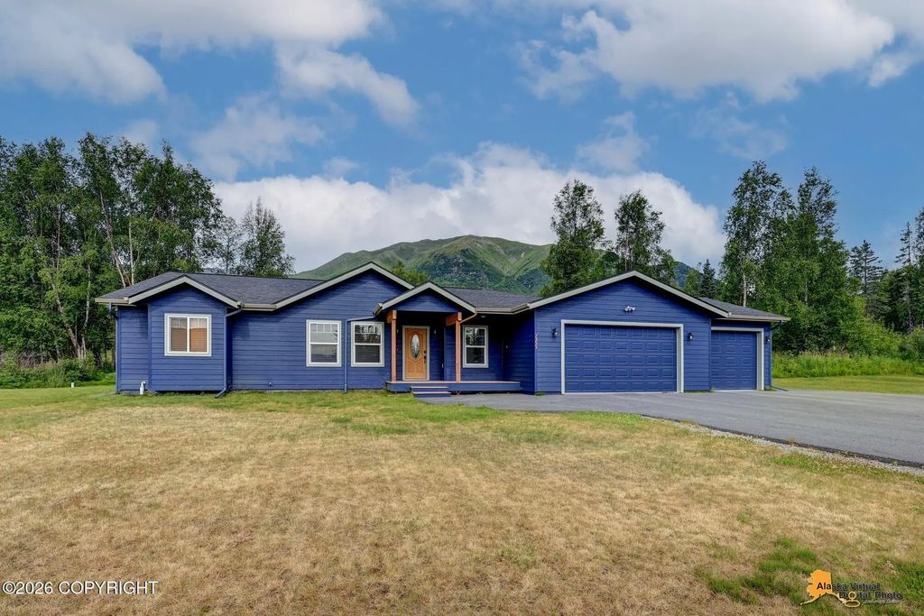 7355 E Narnia Circle, Palmer
