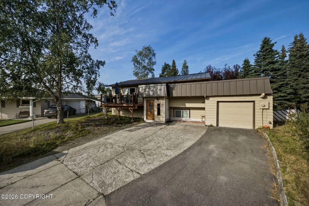 521 E 46th, Anchorage