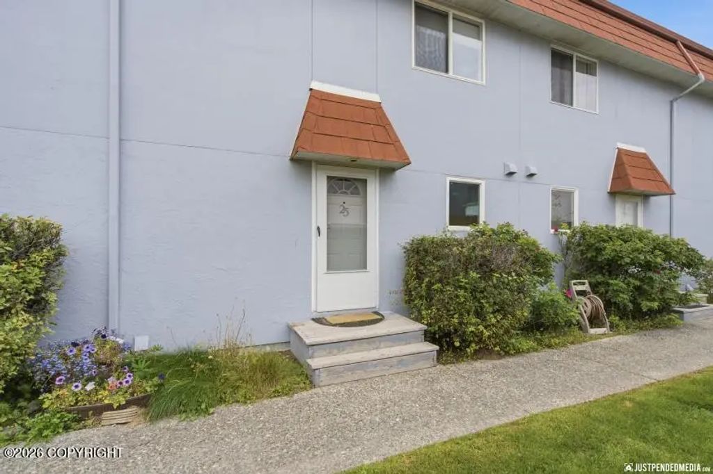 400 E 24th Avenue #25, Anchorage