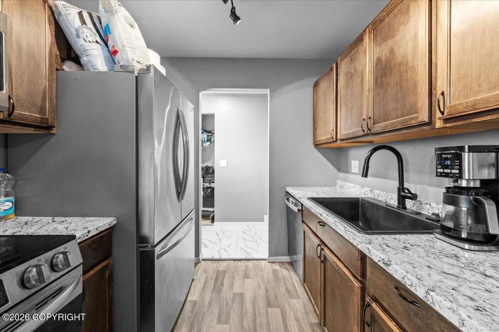 160 Grand Larry Street D7, Anchorage