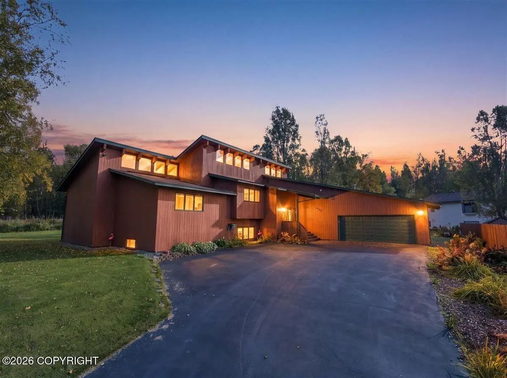 8670 Kushtaka Circle, Anchorage