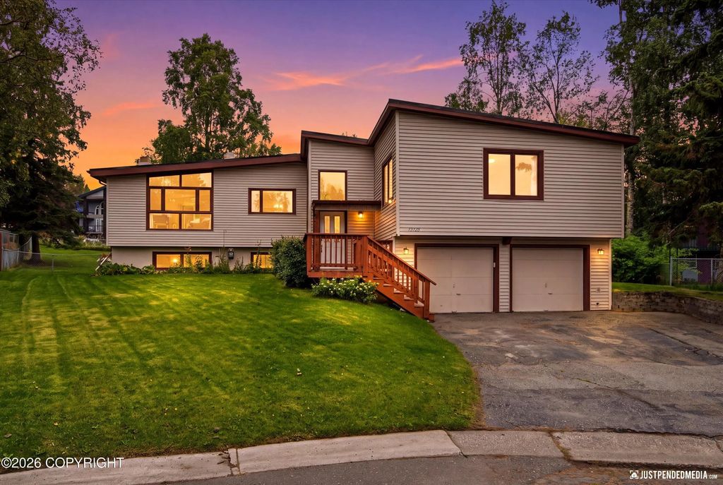 13125 Bay Circle, Anchorage