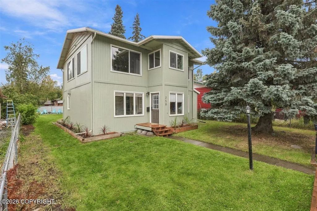 258 Hoyt Street, Anchorage