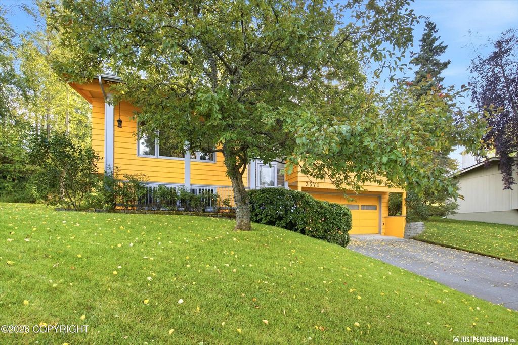 3571 Stanford Drive, Anchorage