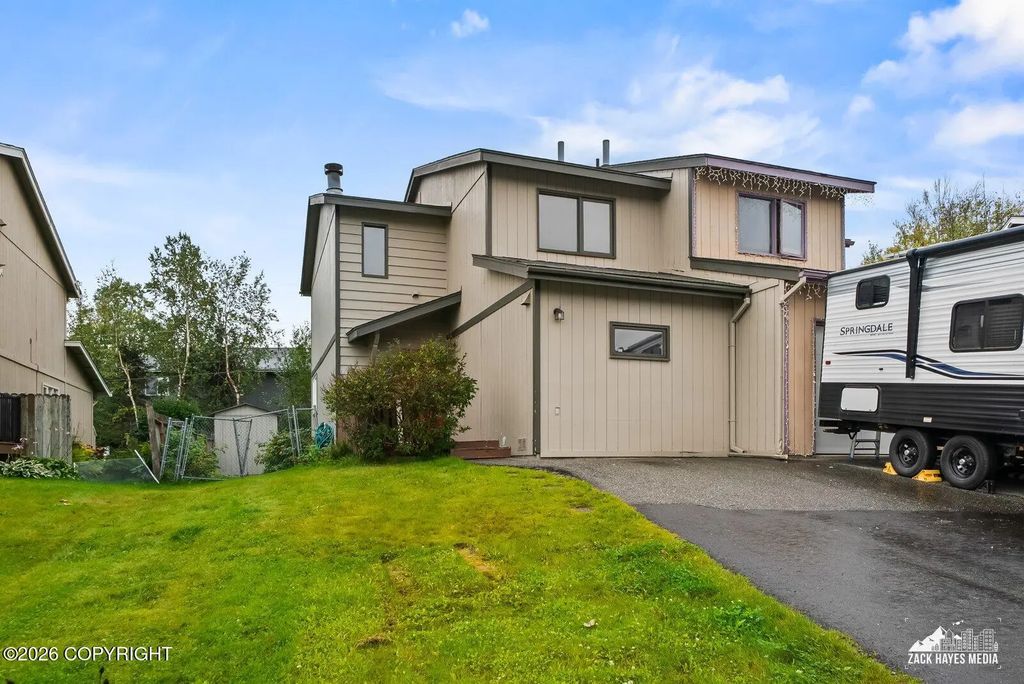 9080 Ashley Circle, Anchorage