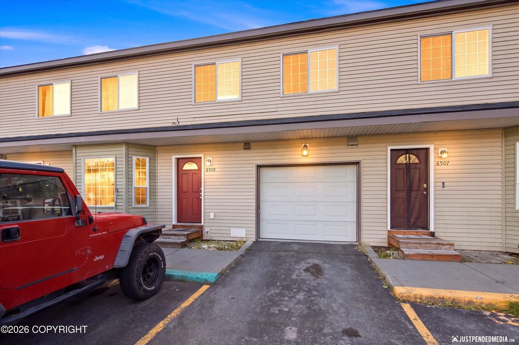 6505 Kara Sue Loop, Anchorage