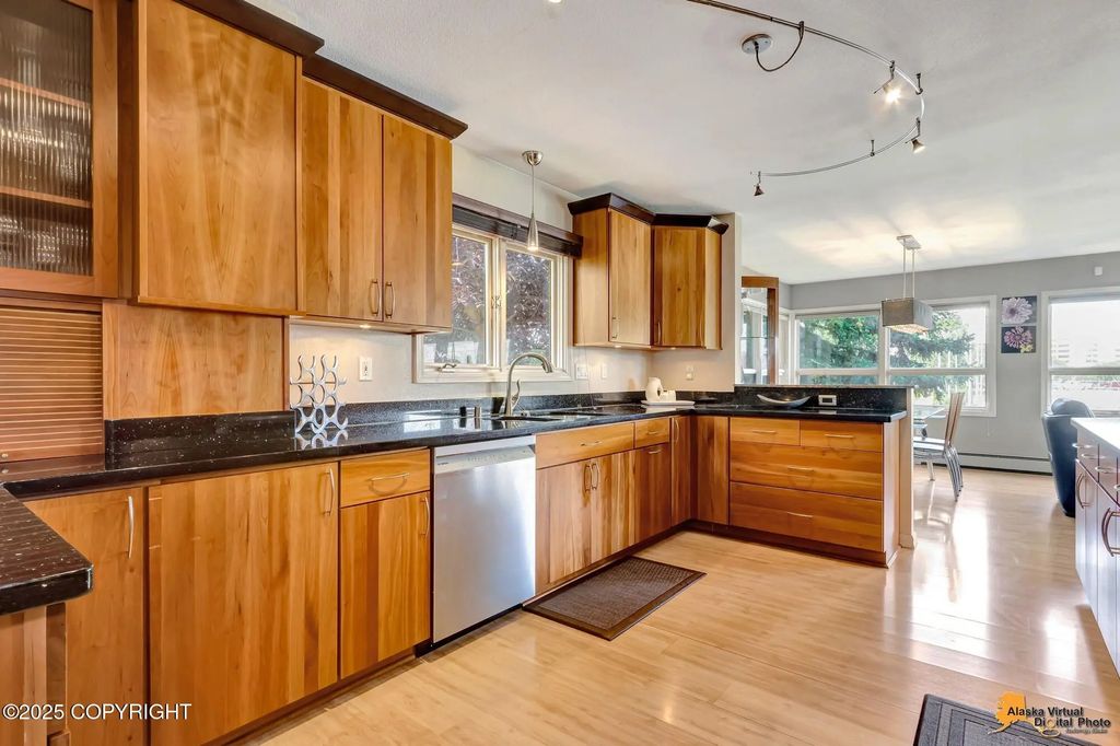 432 W 10th Avenue, Anchorage