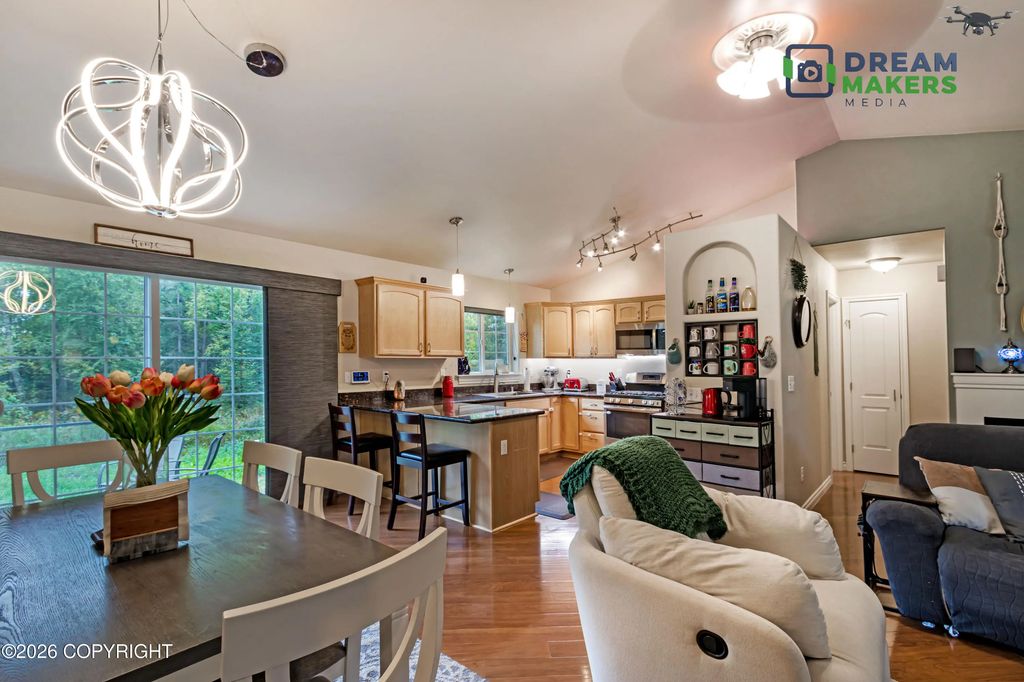 1820 S Rue De La Paix Loop, Wasilla