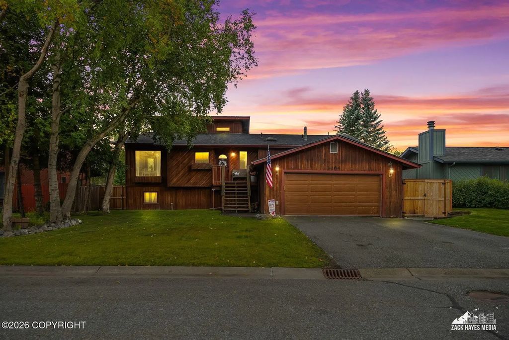 3084 Bettles Bay Loop, Anchorage