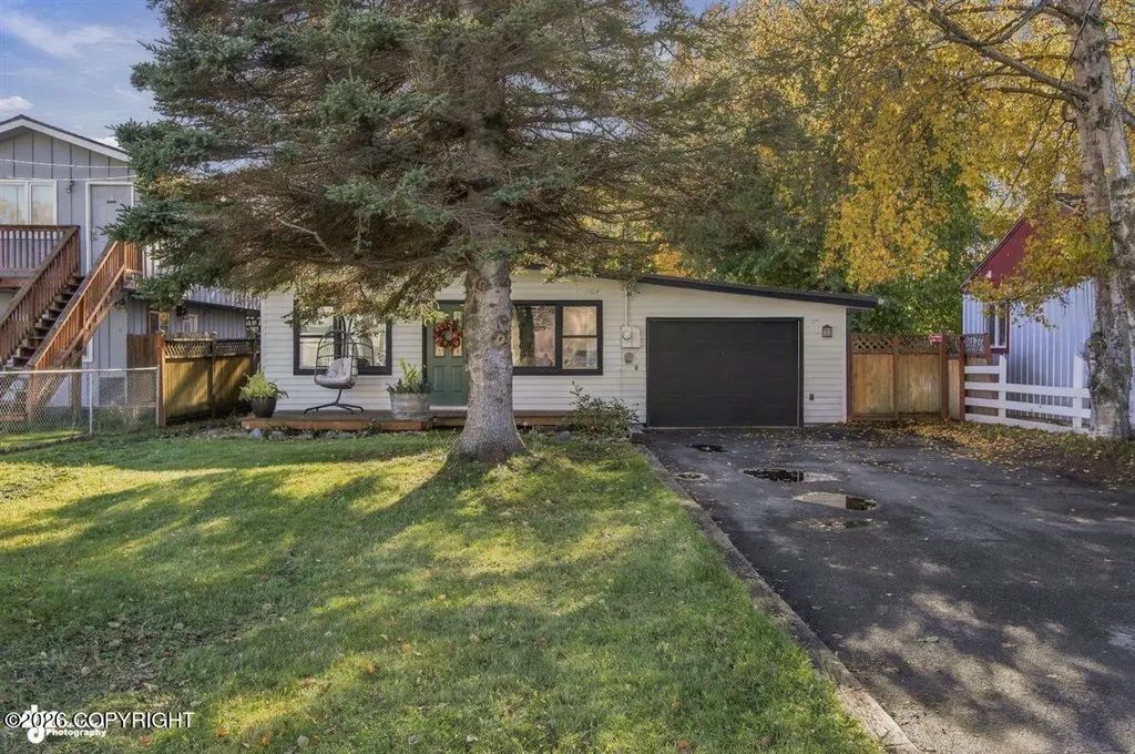 3104 W 30th Avenue, Anchorage