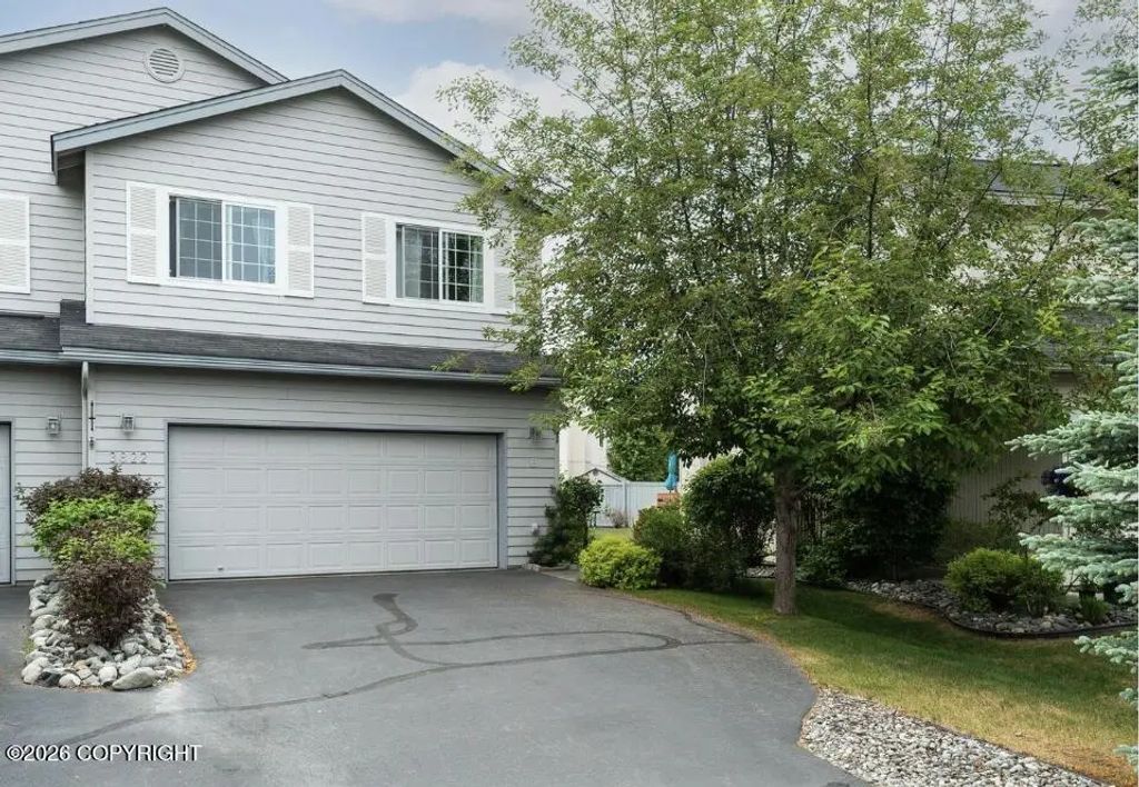 3822 Lincoln Ellsworth Court #50b, Anchorage