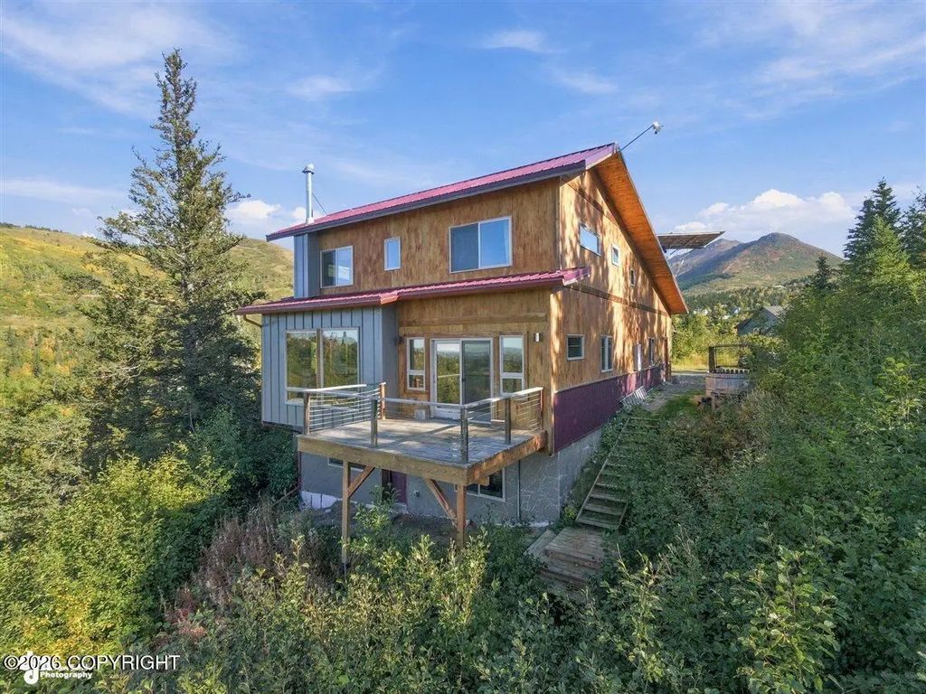 18700 England Circle, Anchorage