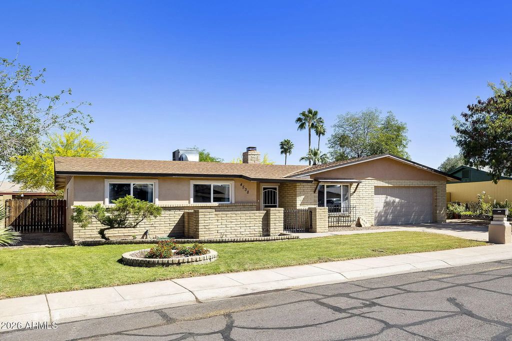 4538 W Purdue Avenue, Glendale