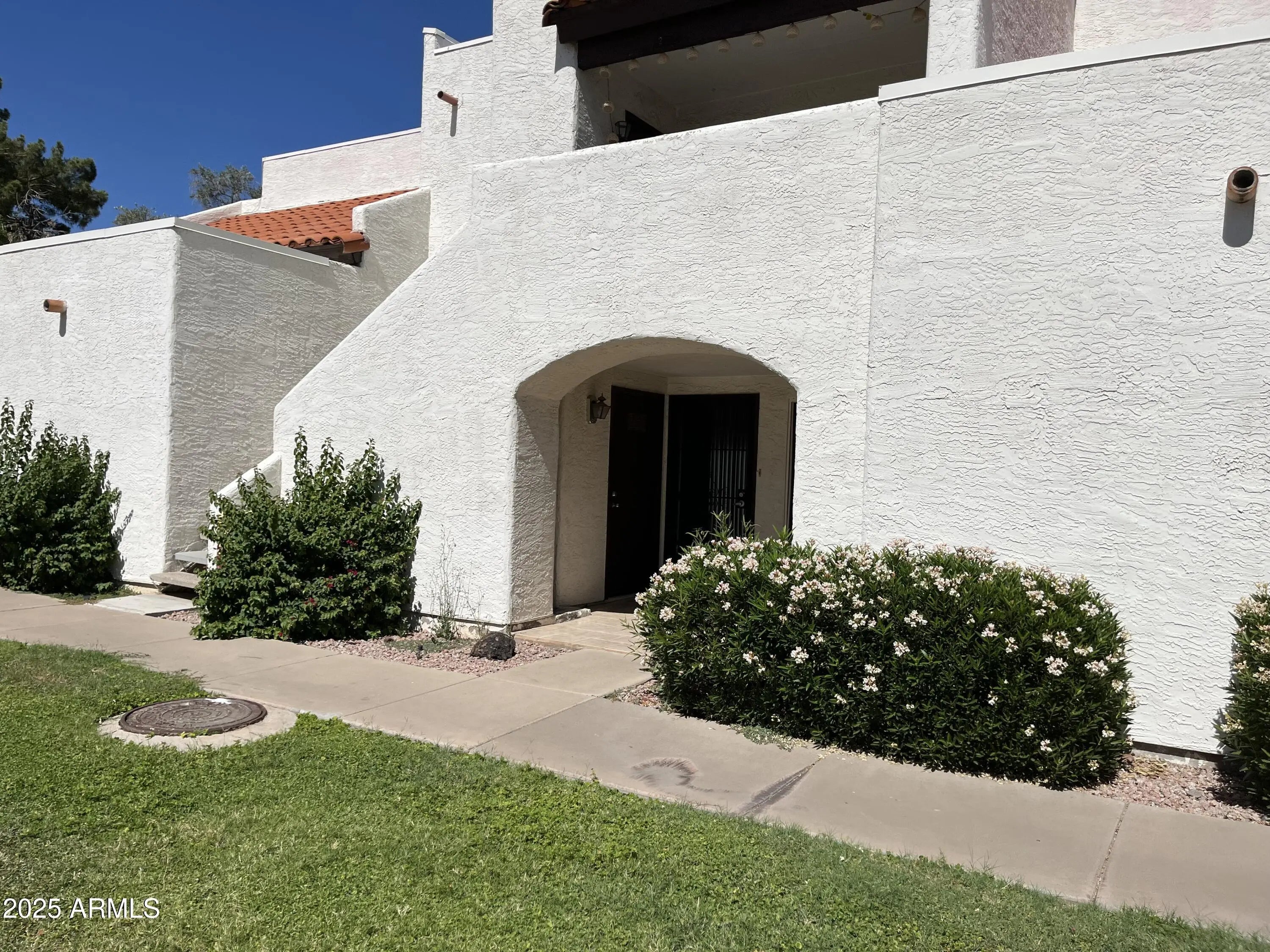 Photo of Listing #6895151