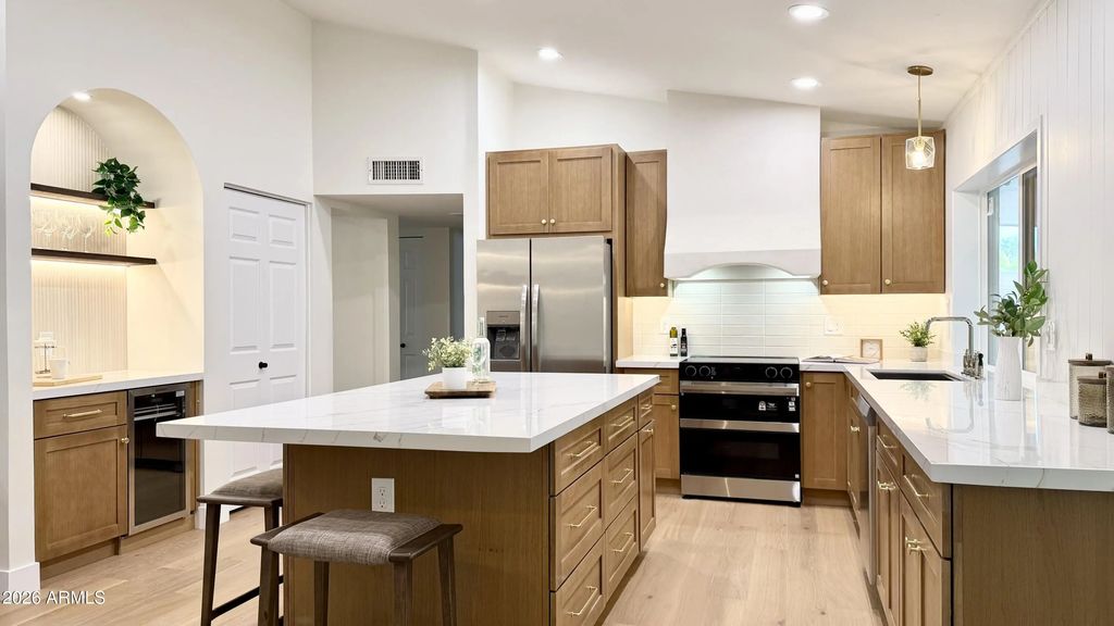 6139 W Altadena Avenue, Glendale
