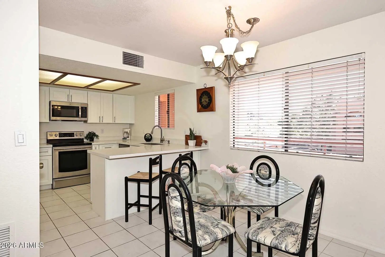 Photo of Listing #5872989