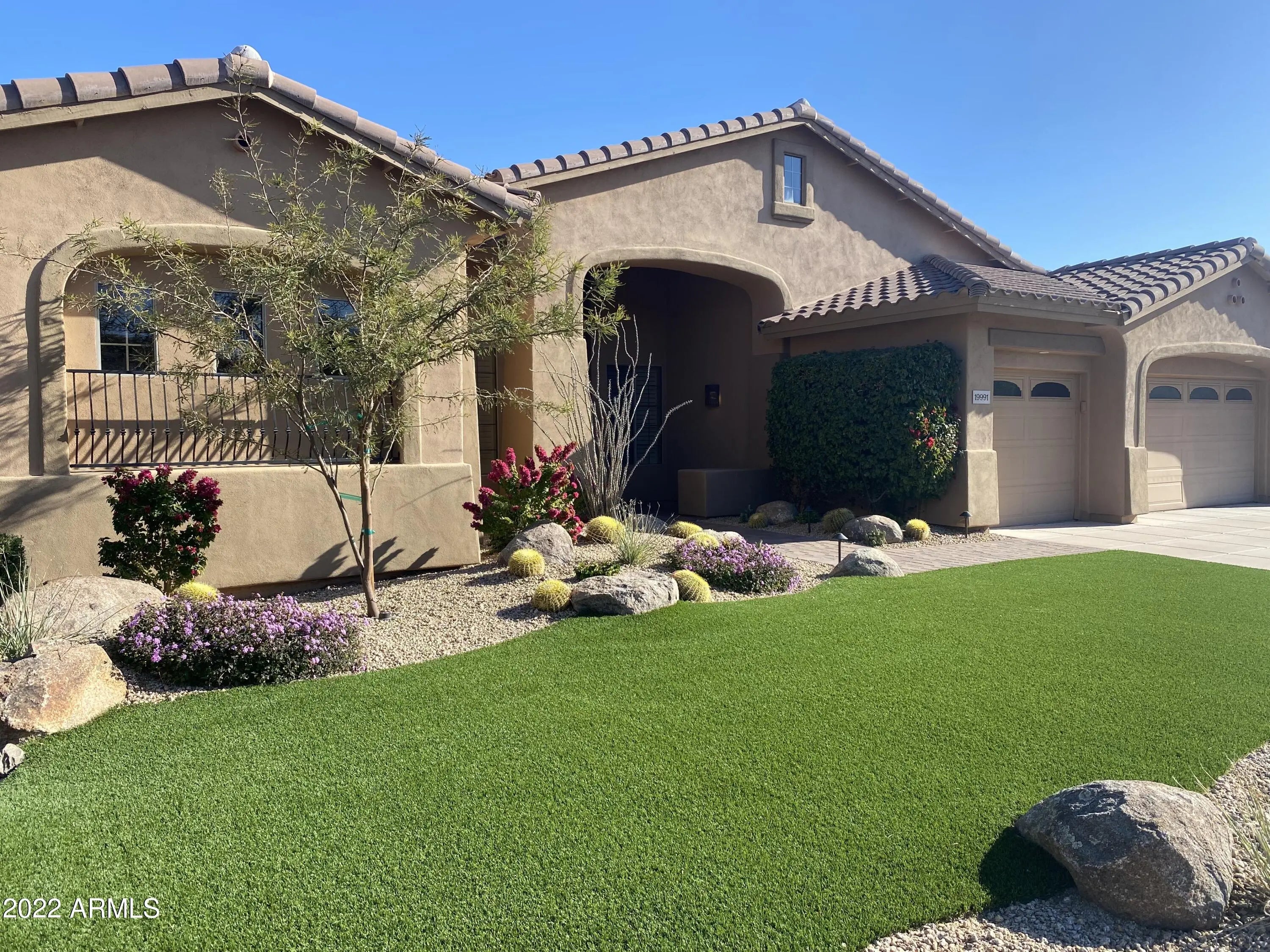 Photo of Listing #6028443