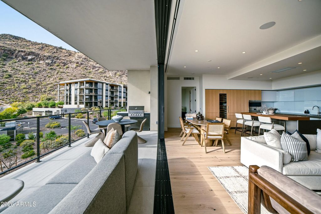 4849 N Camelback Ridge Road (unit B303), Scottsdale