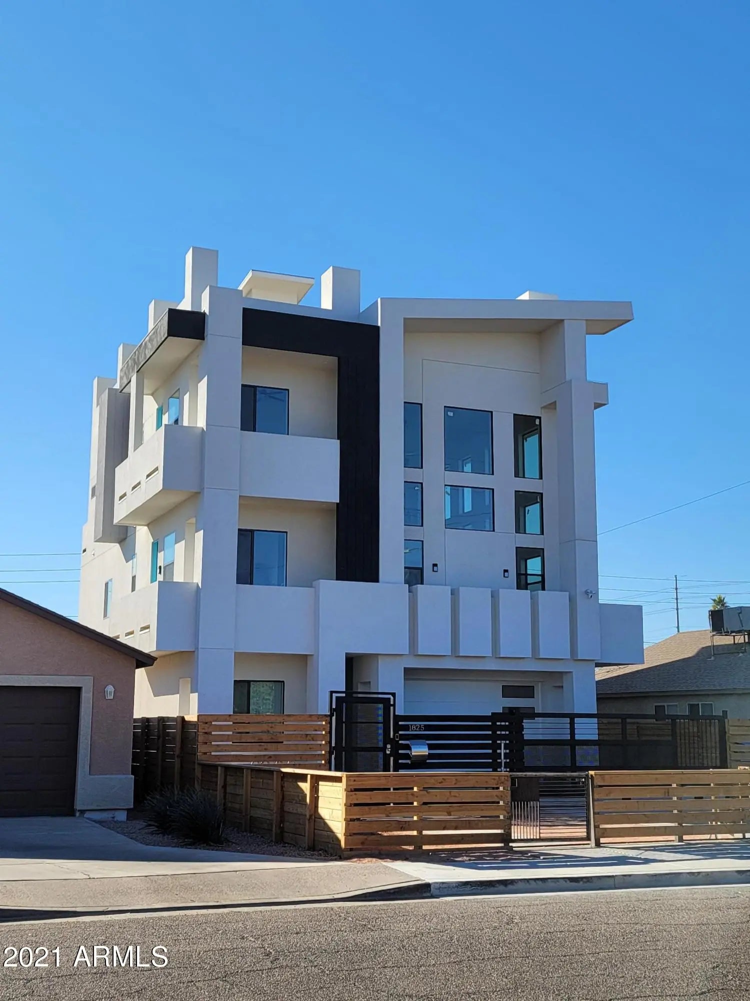 Photo of Listing #6626952