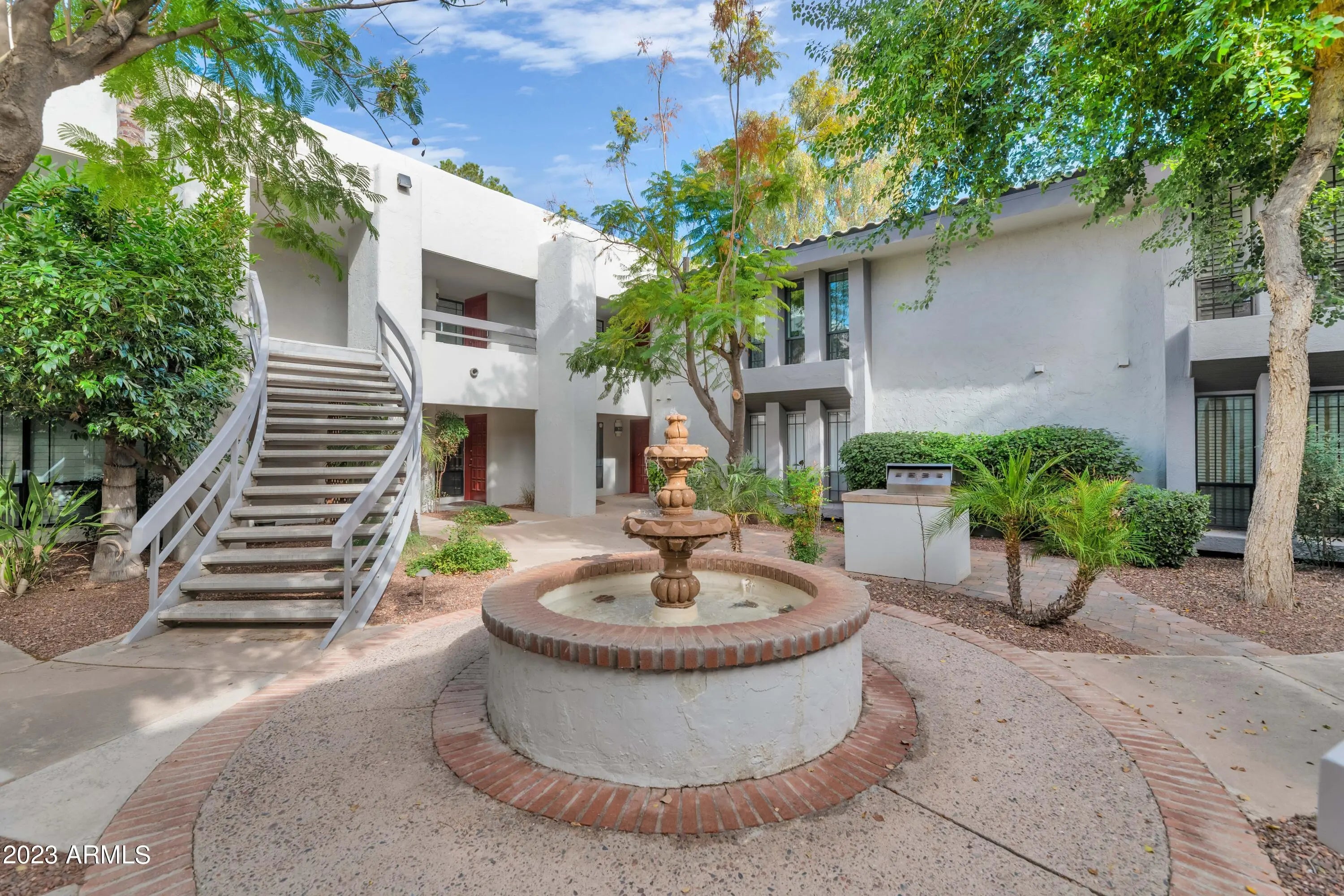 Photo of Listing #6635284