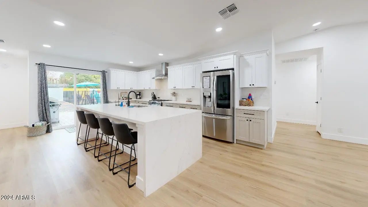 Photo of Listing #6651193