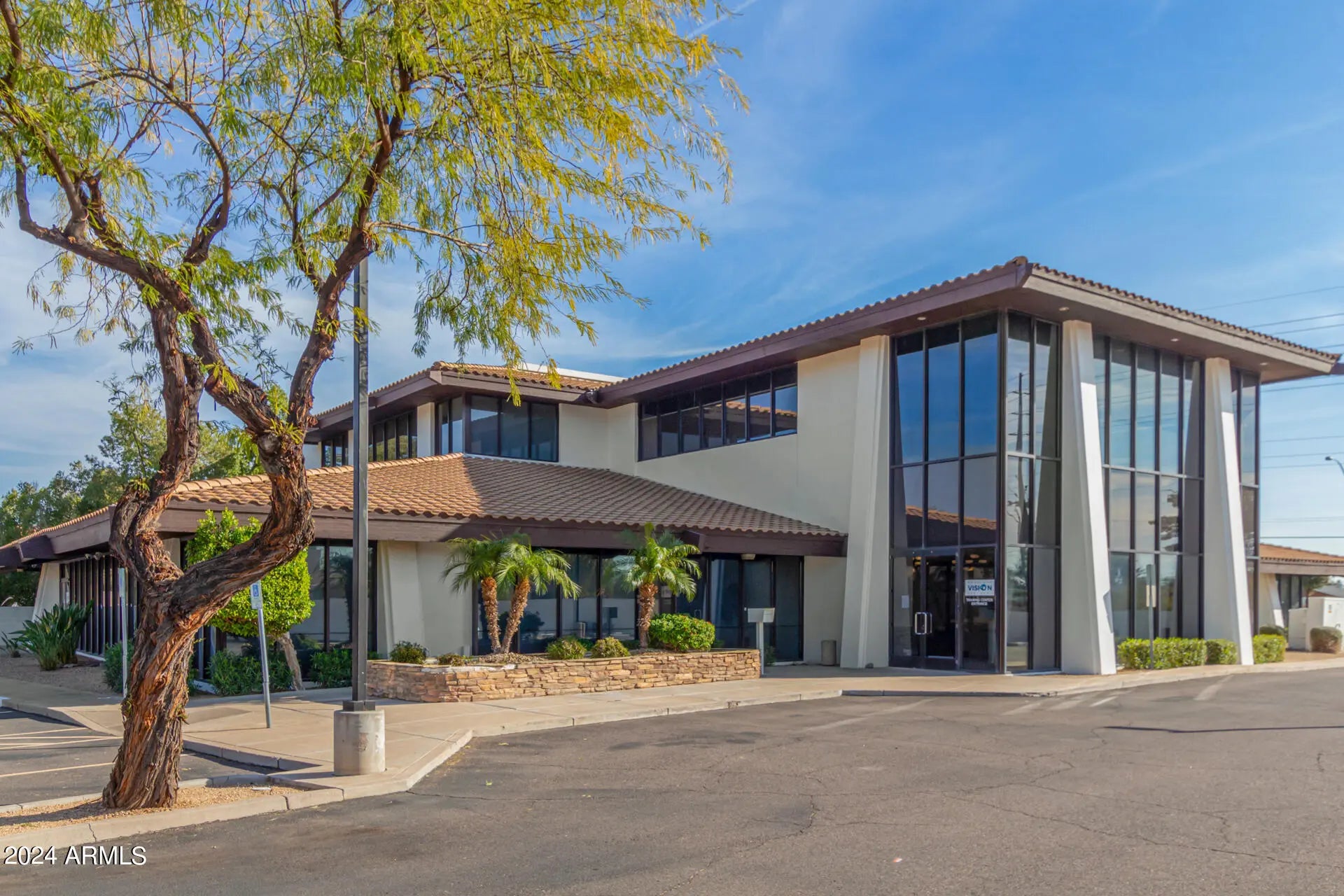 Photo of Listing #6656018