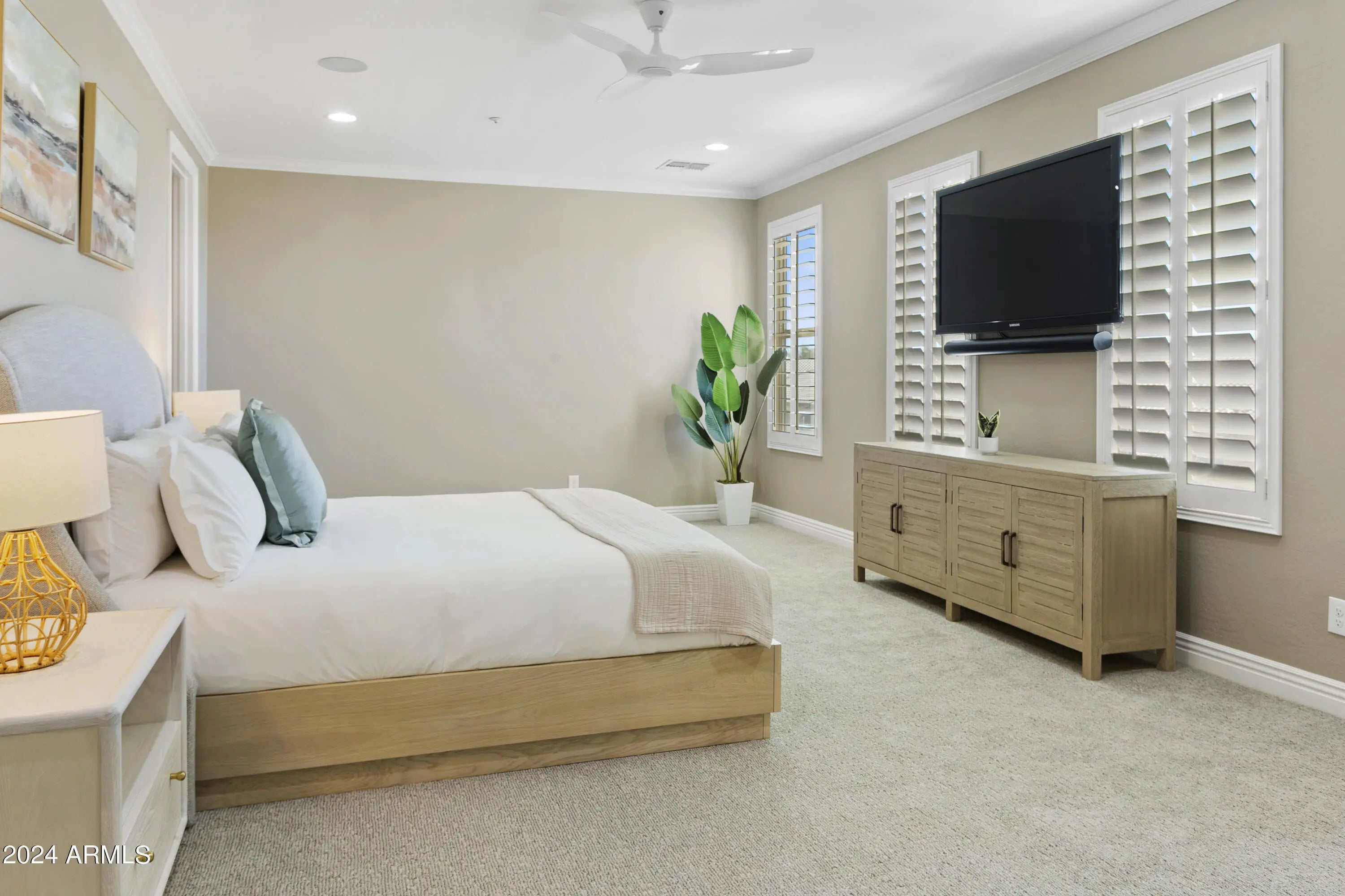 Photo of Listing #6740317