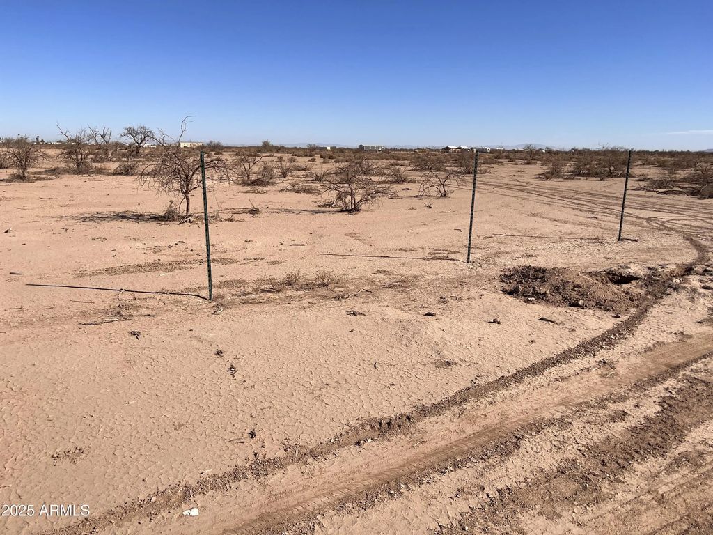 Silver Bell Road (unit 44), Arizona City