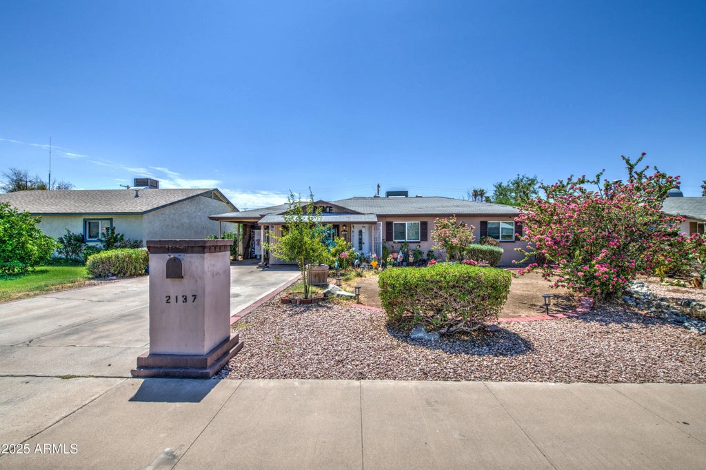 2137 W 1st Place, Mesa