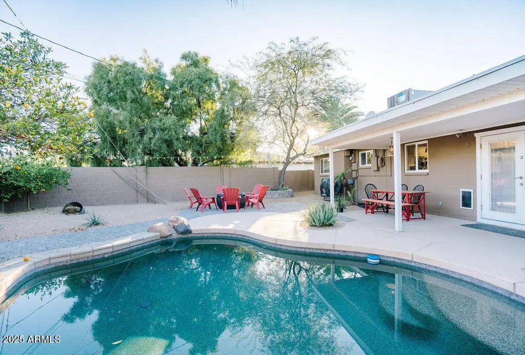 Photo of Listing #6869354