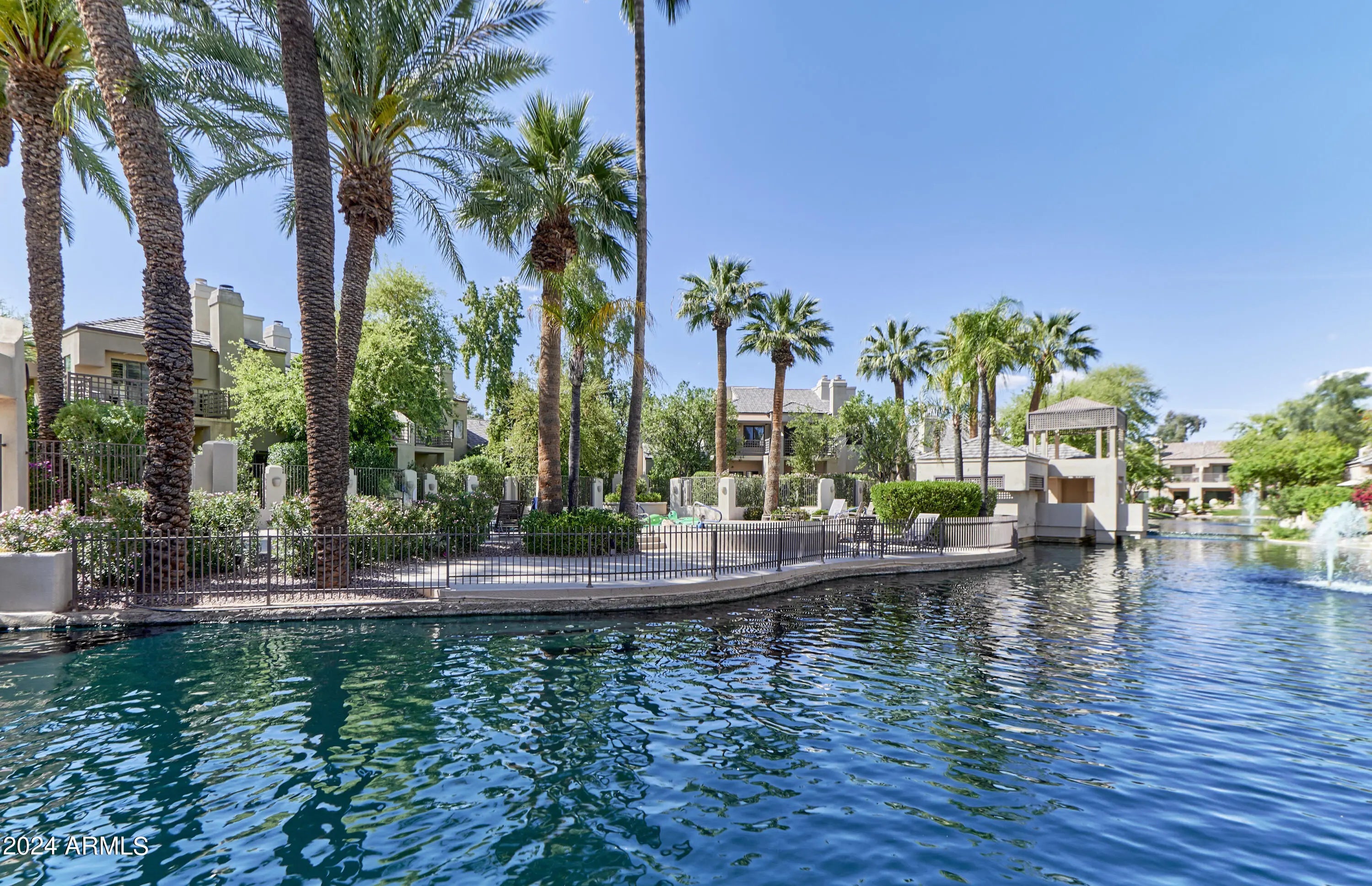 Photo of Listing #6718738