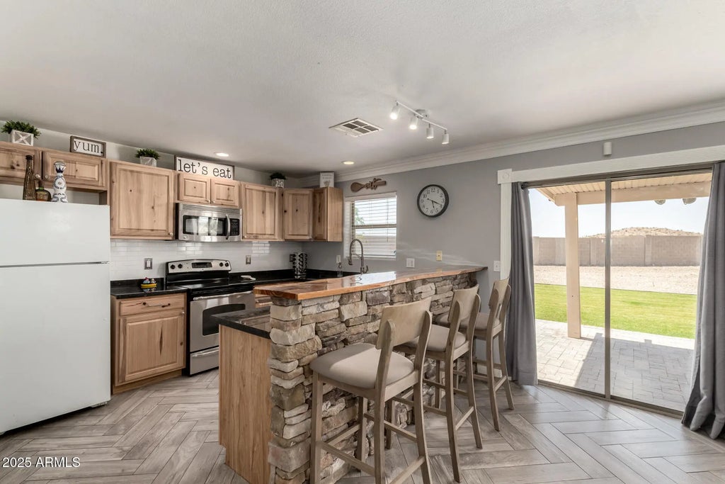 23332 N Serenity Trail, Florence