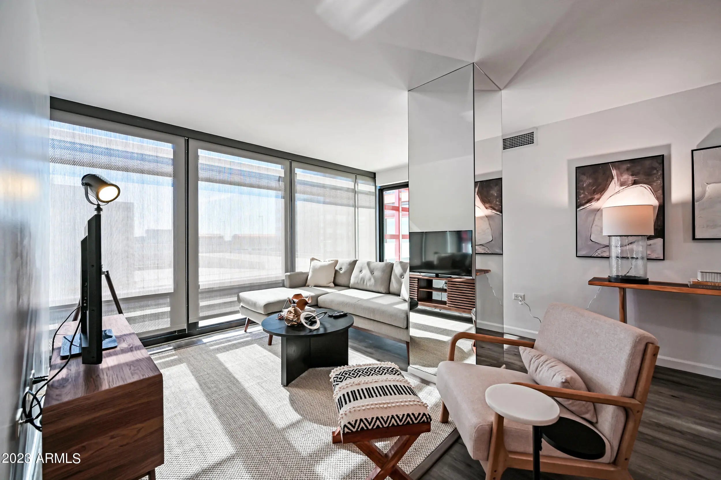 Photo of Listing #6728923