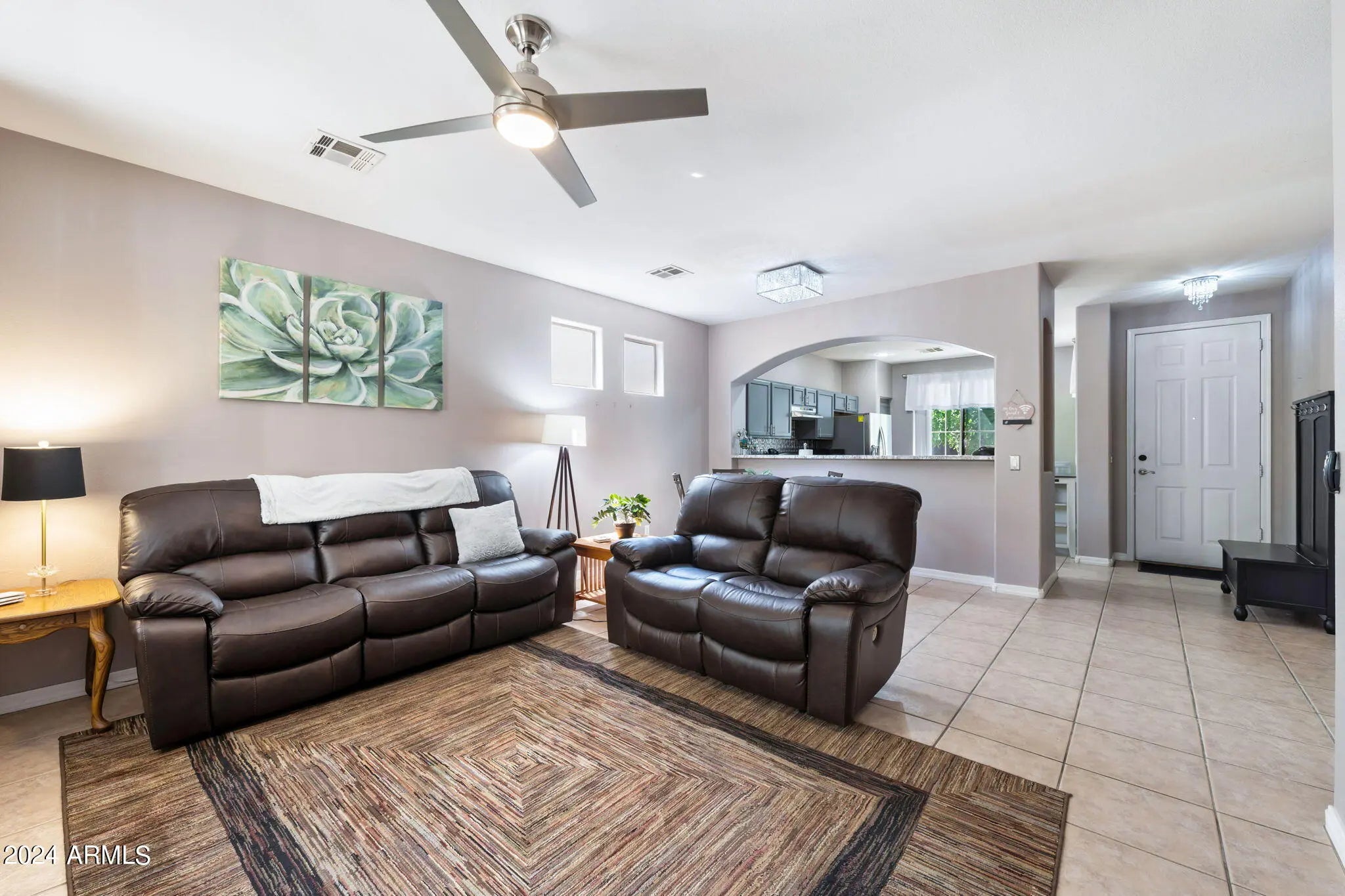 Photo of Listing #6734911