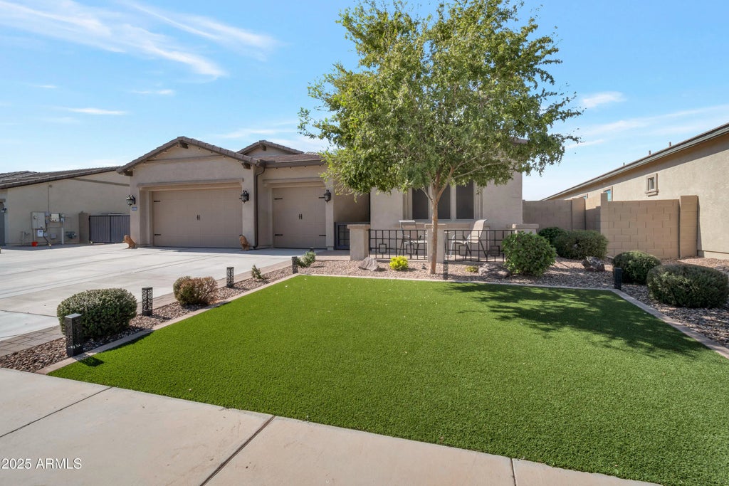 40592 N Spotted Lane, San Tan Valley
