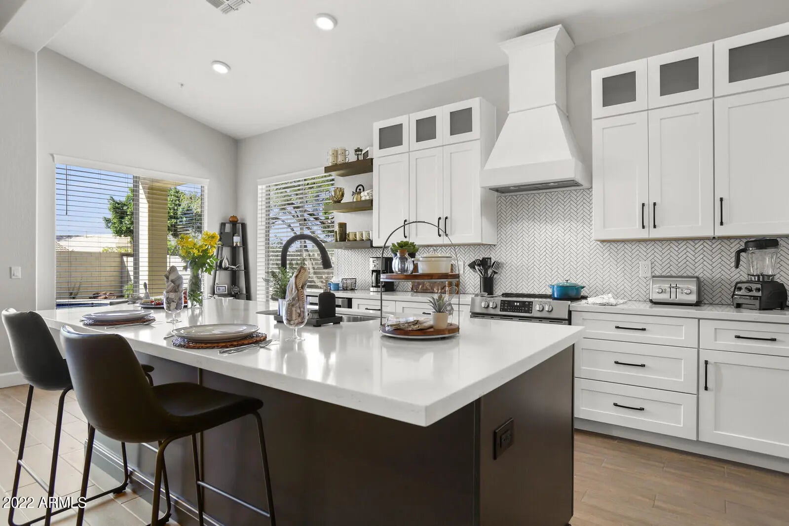 Photo of Listing #6740952