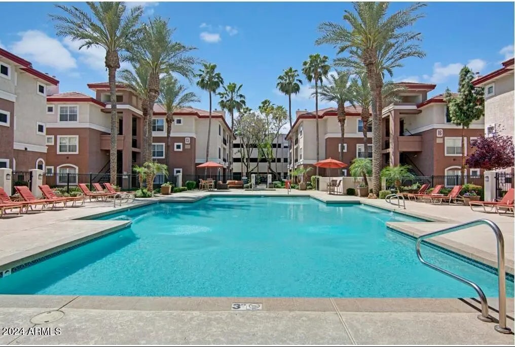 Photo of Listing #6742178