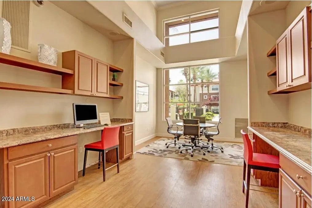 Photo of Listing #6742194