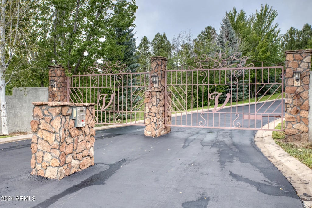 81 N Aspen Drive, Show Low