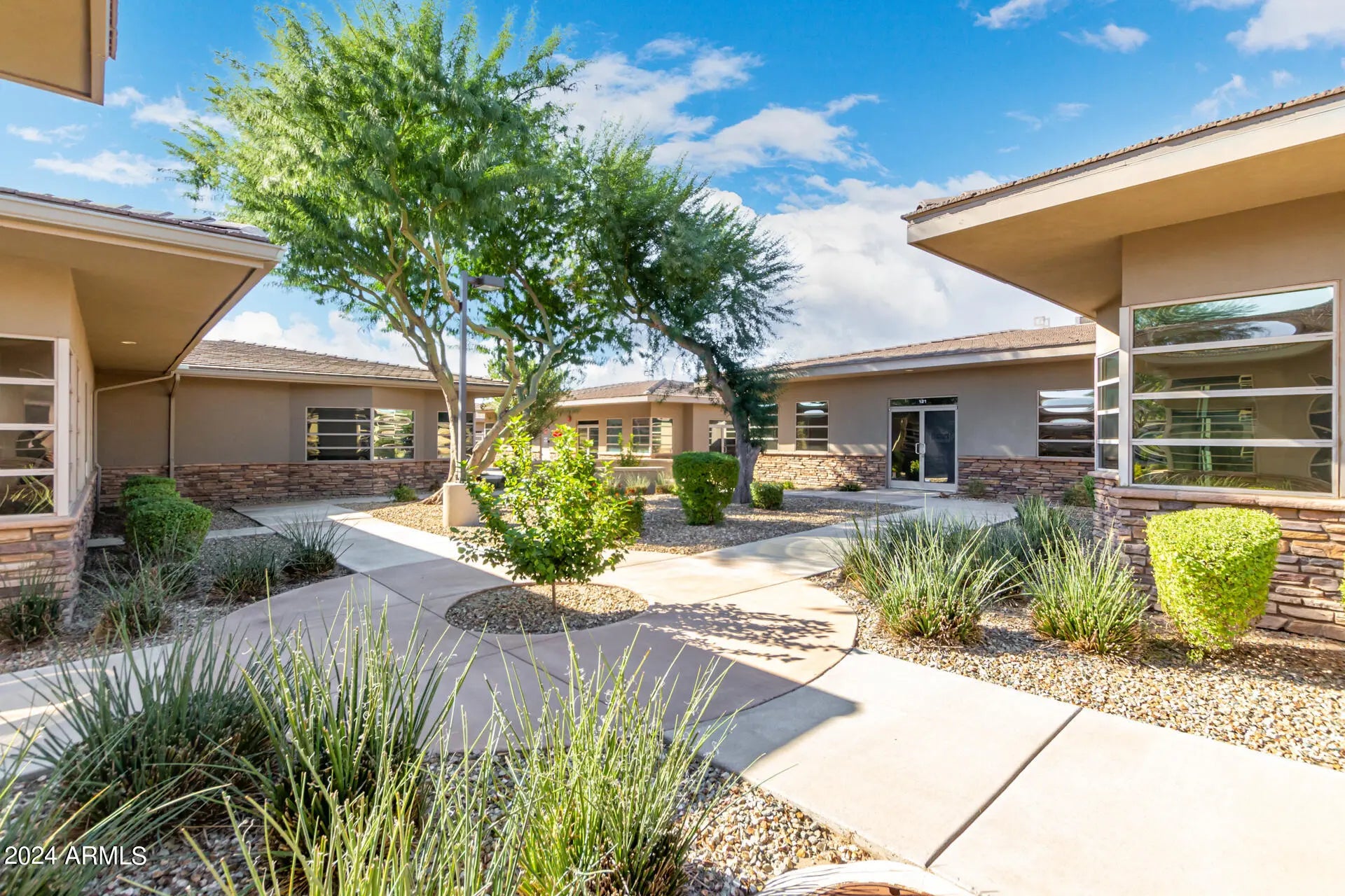 Photo of Listing #6755611