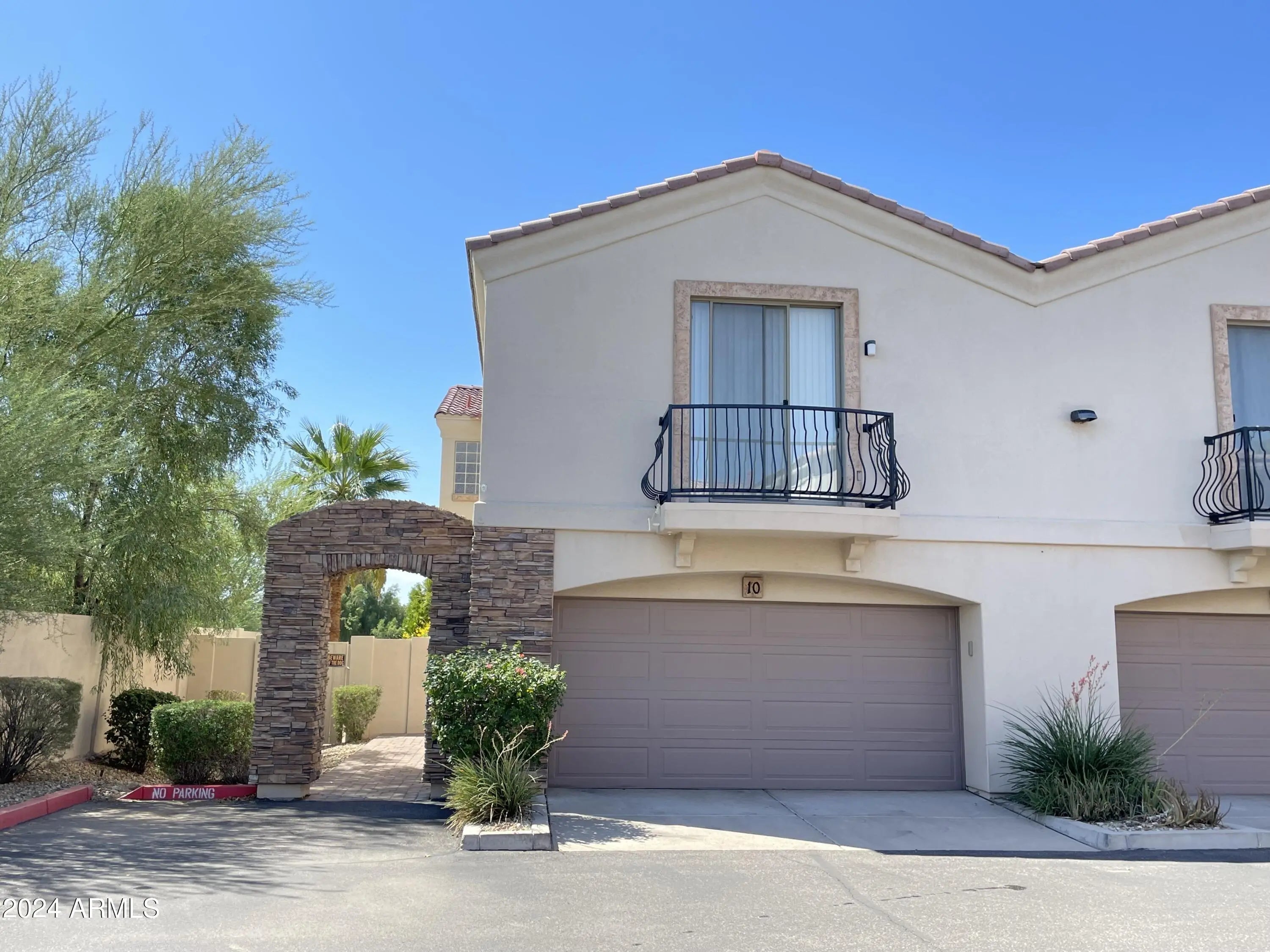 Photo of Listing #6756035