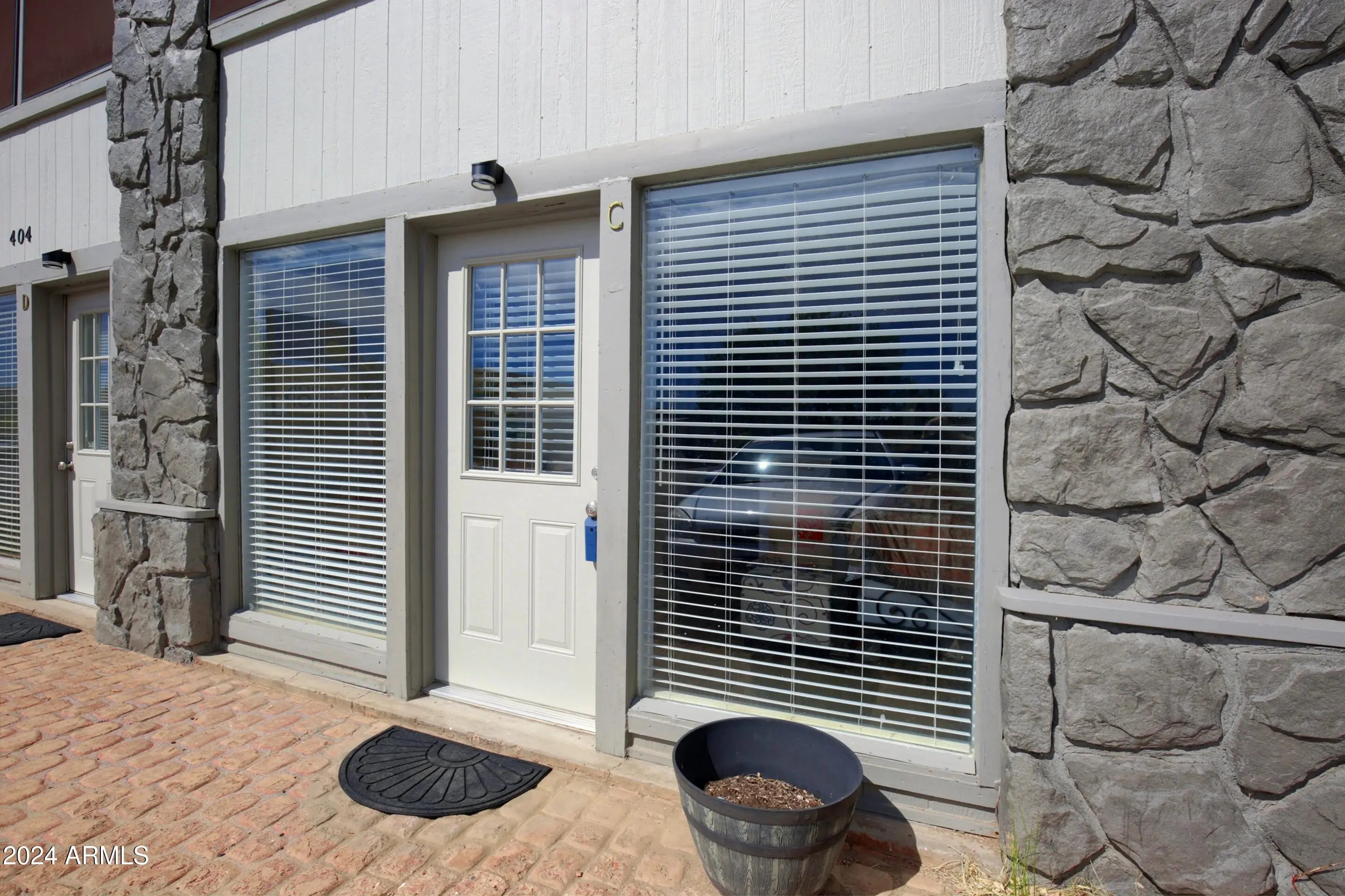 Photo of Listing #6769447