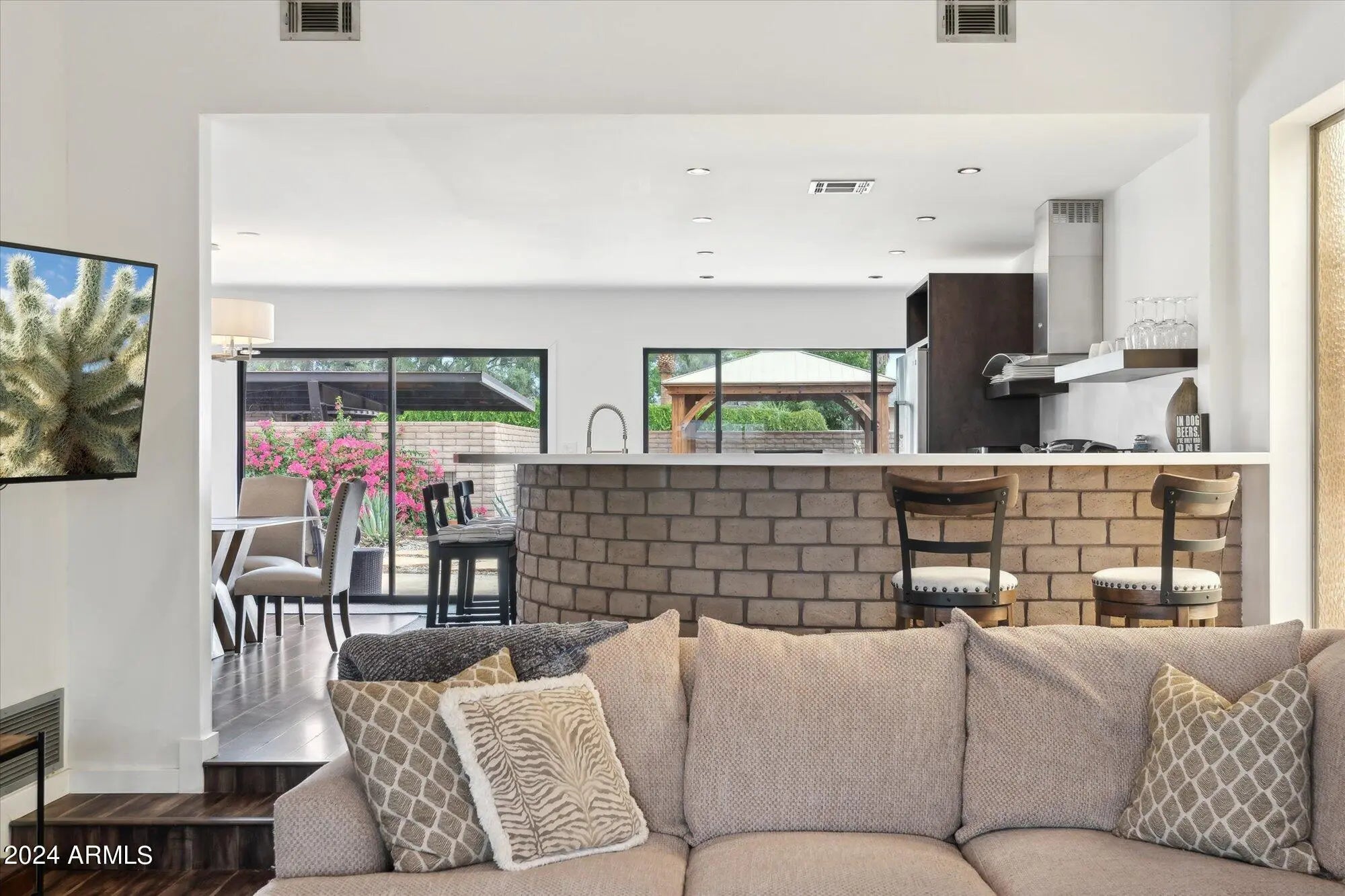 Photo of Listing #6774154