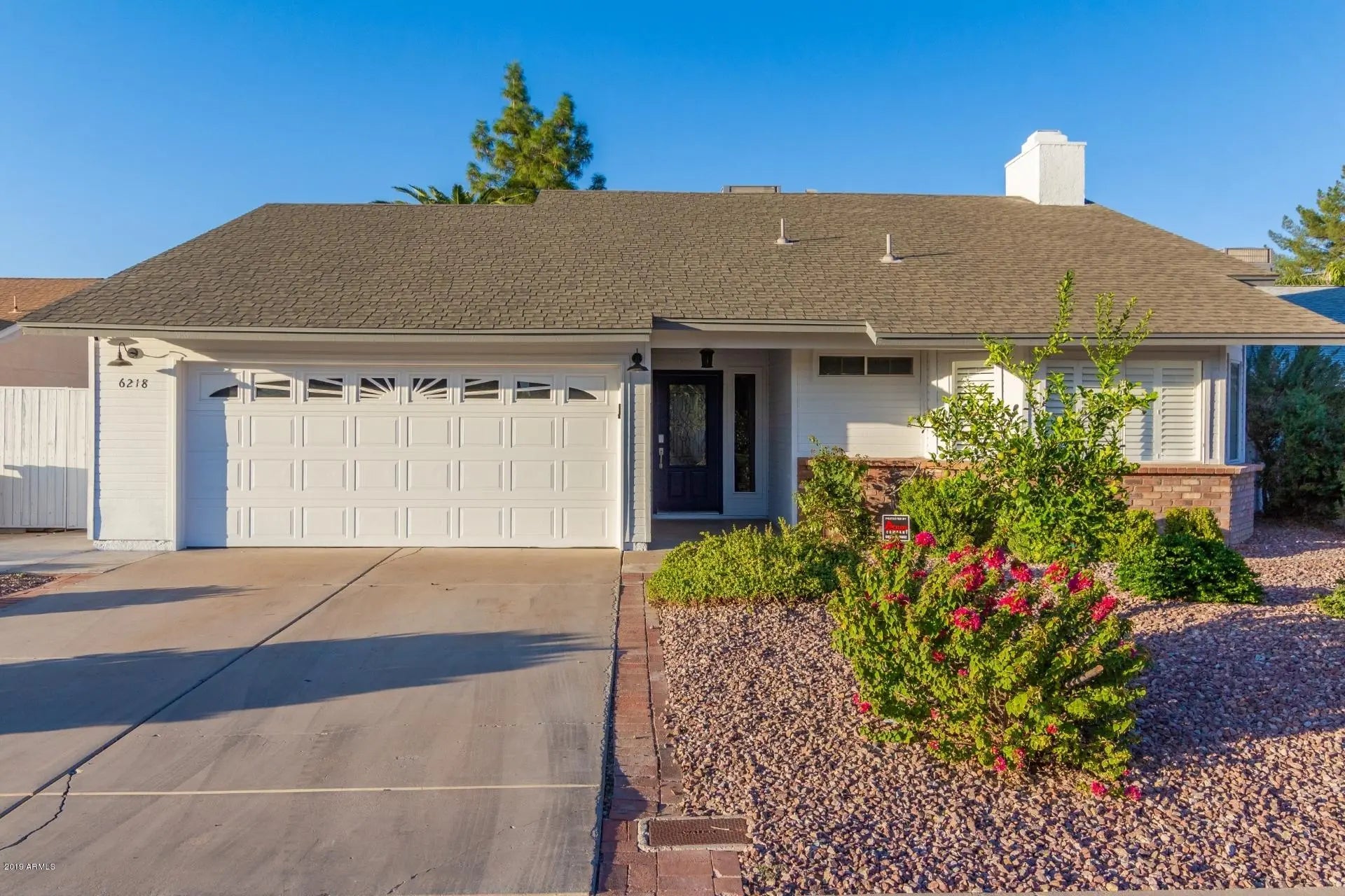 Photo of Listing #6871110