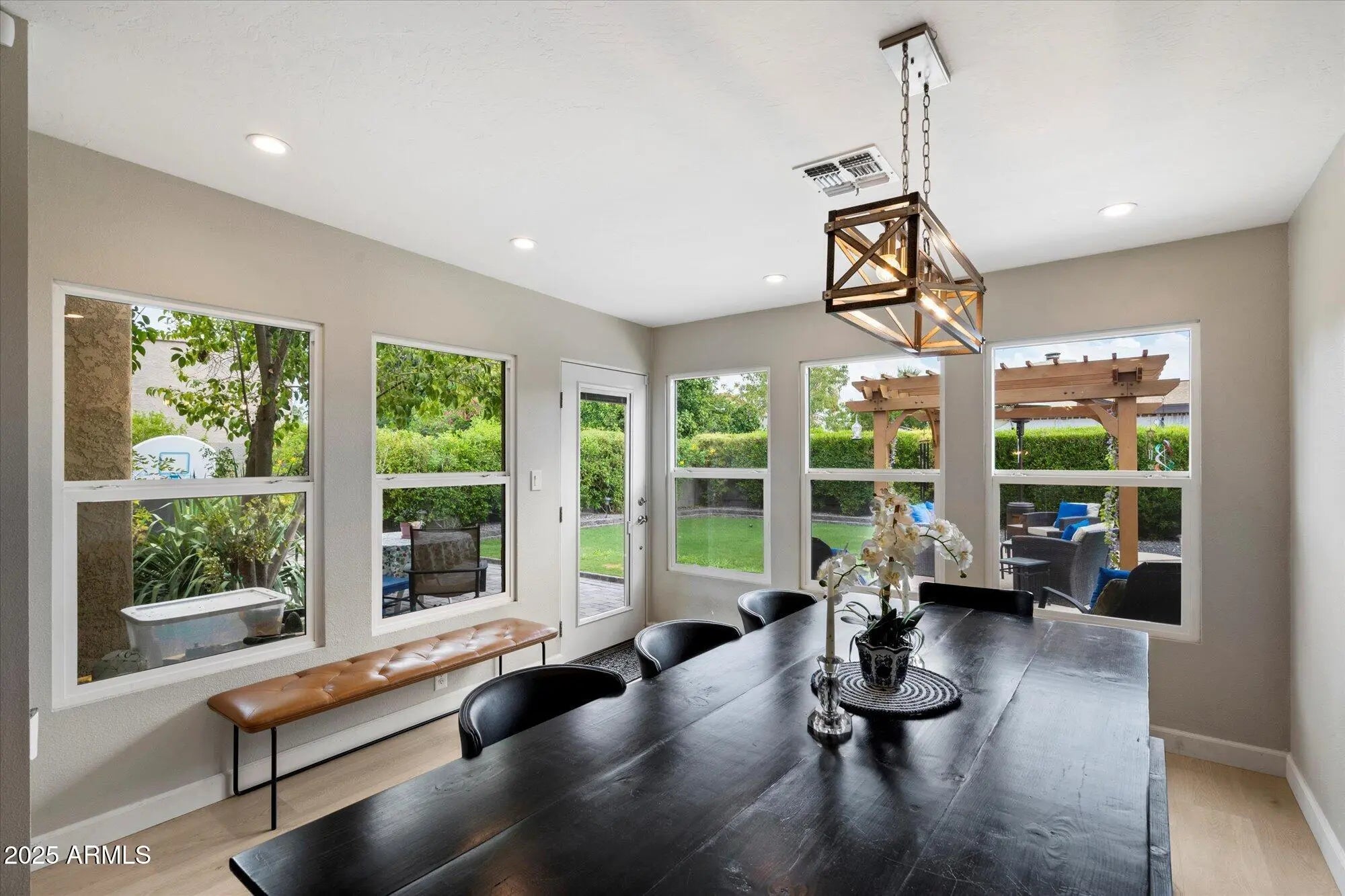 Photo of Listing #6831610