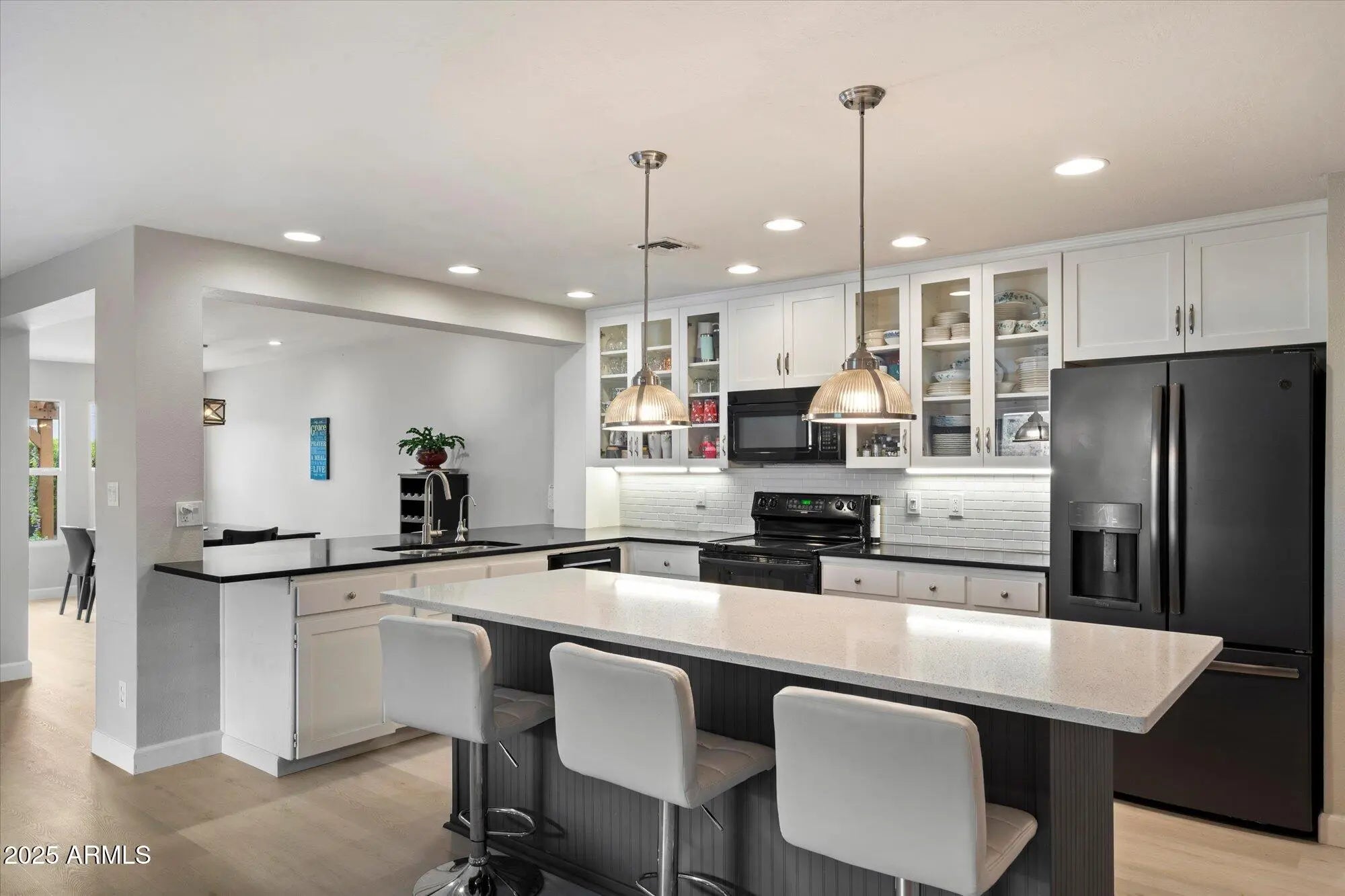 Photo of Listing #6831610