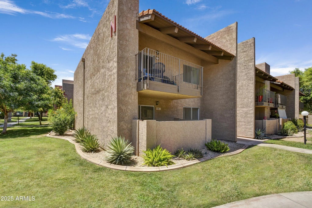5525 E Thomas Road (unit N1), Phoenix