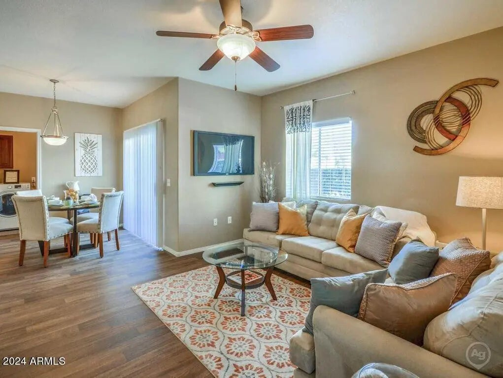 Photo of Listing #6789764