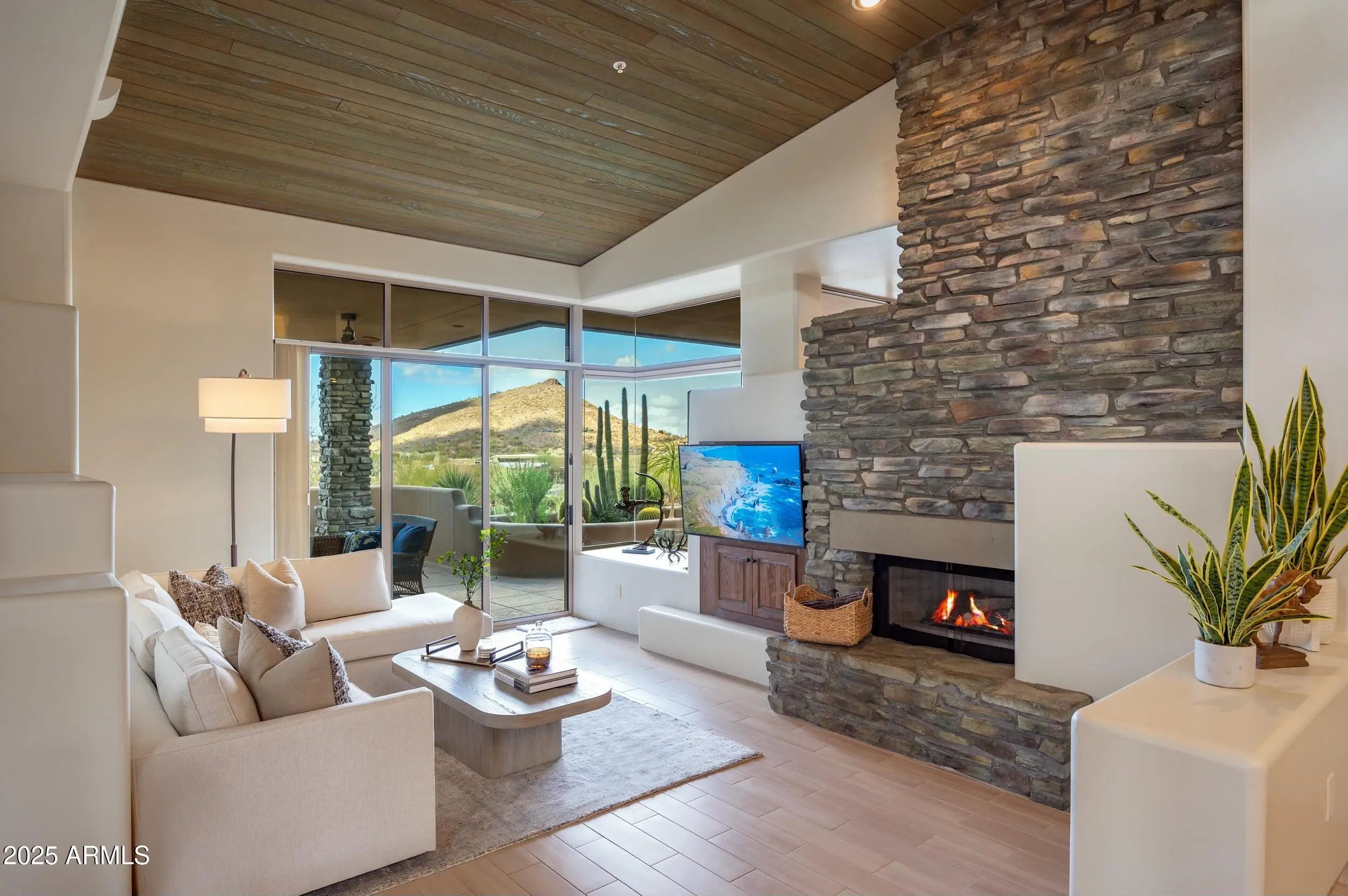 Photo of Listing #6791742