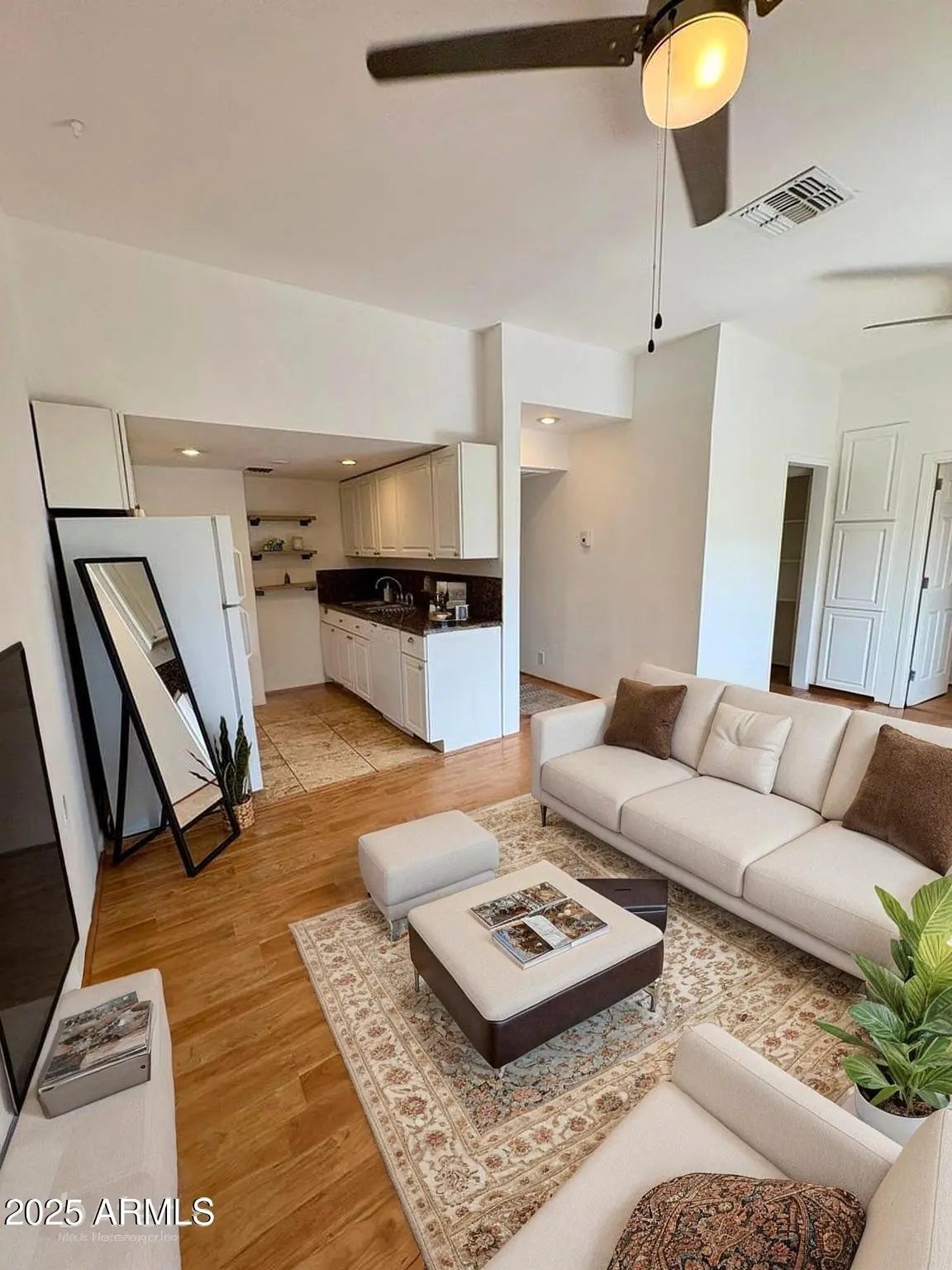 Photo of Listing #6793190